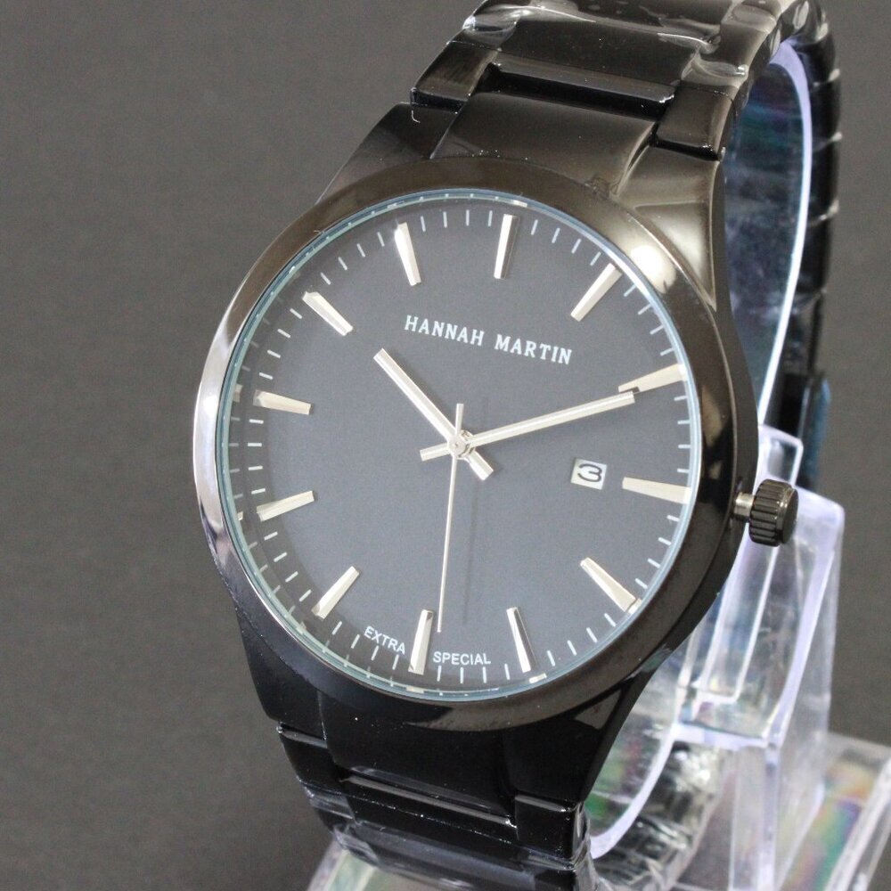Men's Sports Watch Raised Indices Integrated Bracelet Black Quartz 40mm